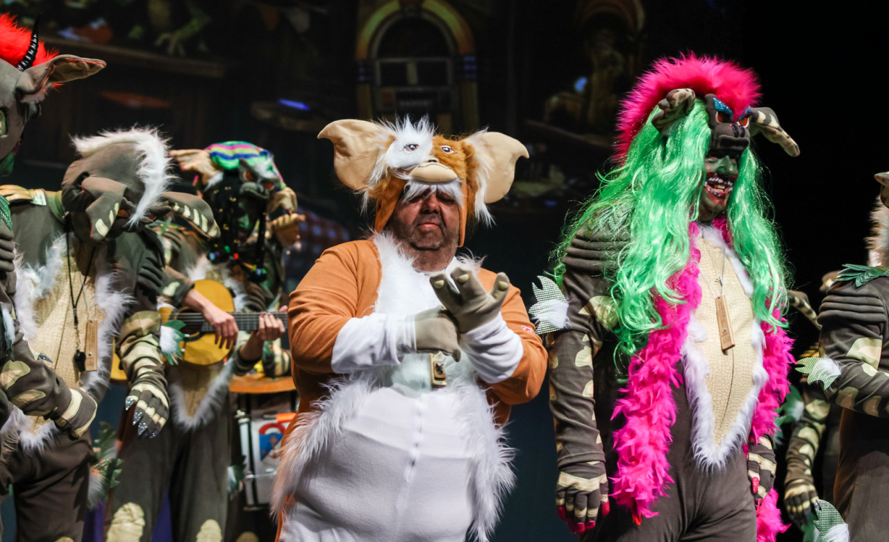 Si sabes como me pongo pa qué me invitas , Murga de Málaga